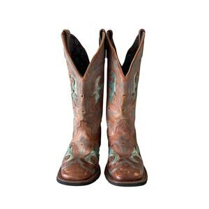Laredo women's western boots, model 5671, in size 7.5 M